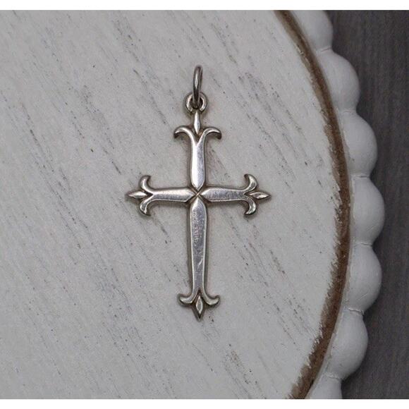 Retired James Avery 925 Fleuree Cross Pendant 2G / 1.2in - Picture 1 of 5